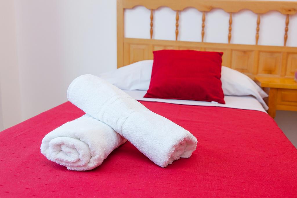 Sant Antoni de Portmany Apartamentos Puet חדר תמונה