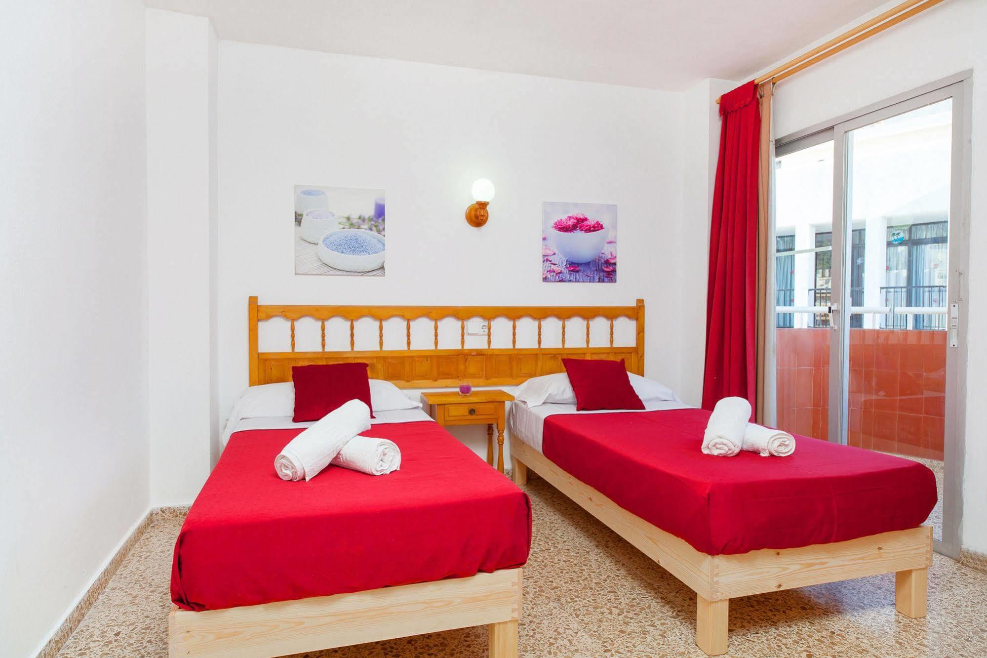 Sant Antoni de Portmany Apartamentos Puet מראה חיצוני תמונה
